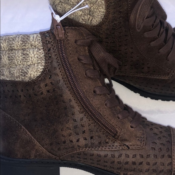 New Justice Sweater Knit Perforated Hiking Boots Size 12 - Picture 7 of 15